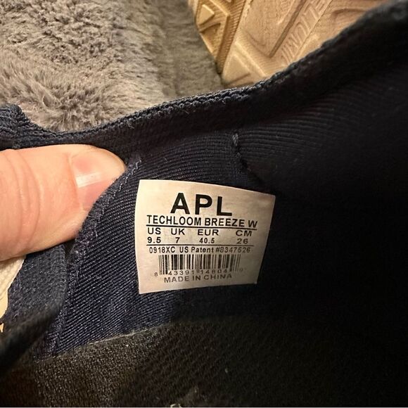 Women’s APL Techloom Breeze Navy Shoes 9.5 - Picture 3 of 10